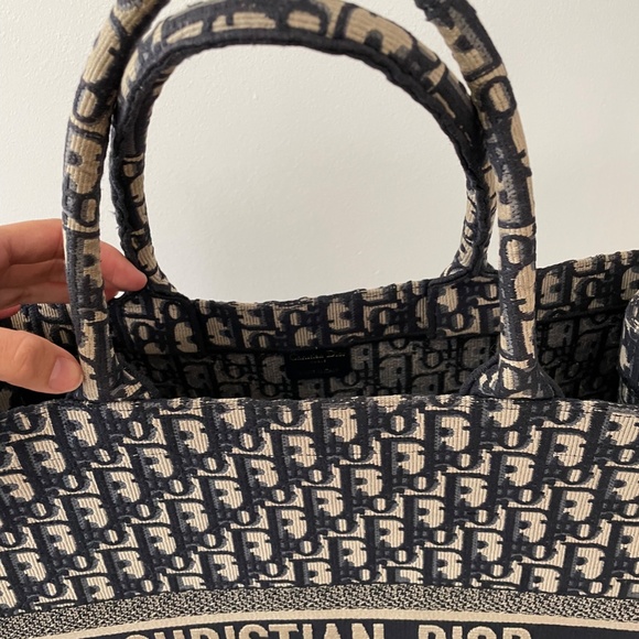 Auth Christian DIOR BLUE BOOK TOTE LARGE - Picture 3 of 9